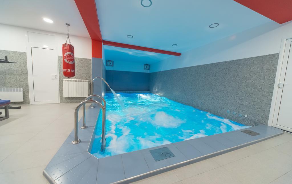 Hotel Piramida Подгорица Экстерьер фото
